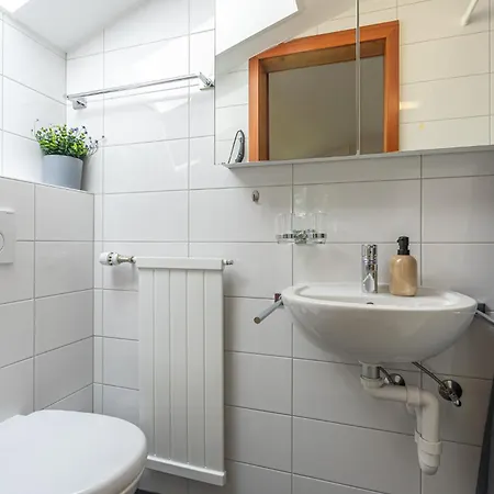 Schoene Dachwohnung Im Zentrum Von Appartamento *