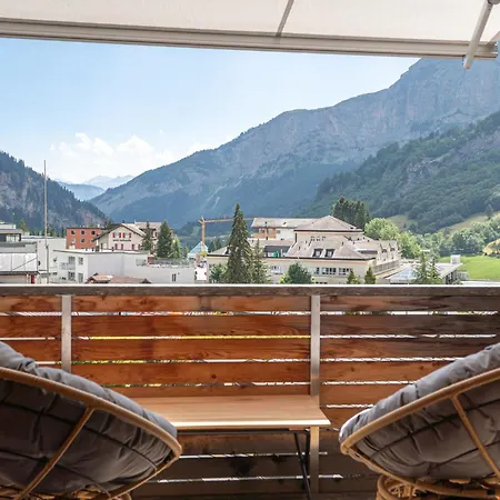 Schoene Dachwohnung Im Zentrum Von شقة لوكباد